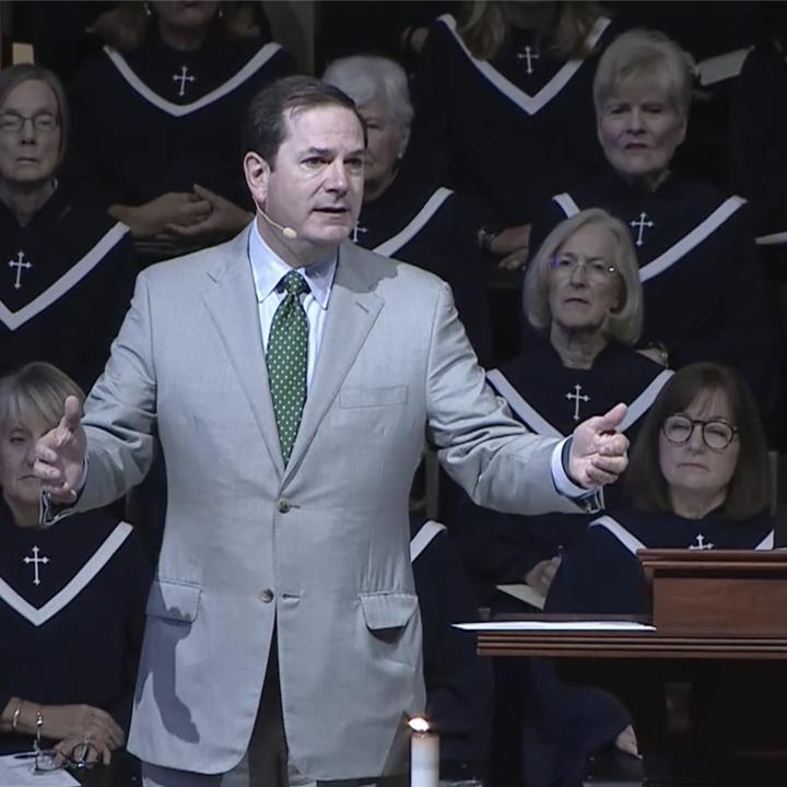 Steve Wells addressing the congregation during his sermon on September 17