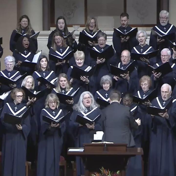 south main sanctuary choir singing in worship