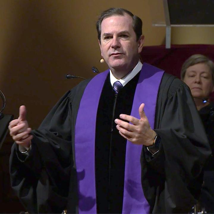 Steve Wells addressing the congregation during his sermon