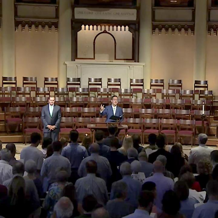 congregation singing in worship