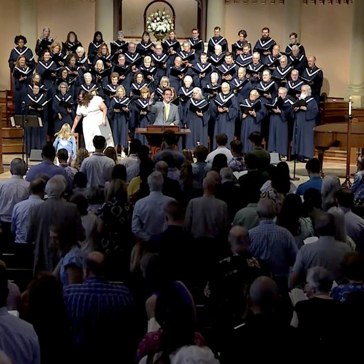 congregation singing in worship